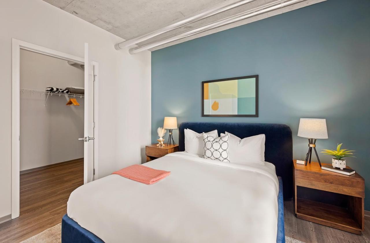 Placemakr Premier Sobro ناشفيل المظهر الخارجي الصورة A bedroom at the Hotel Valencia