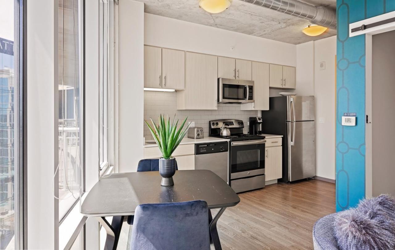 Placemakr Premier Sobro ناشفيل المظهر الخارجي الصورة A kitchen in a typical apartment