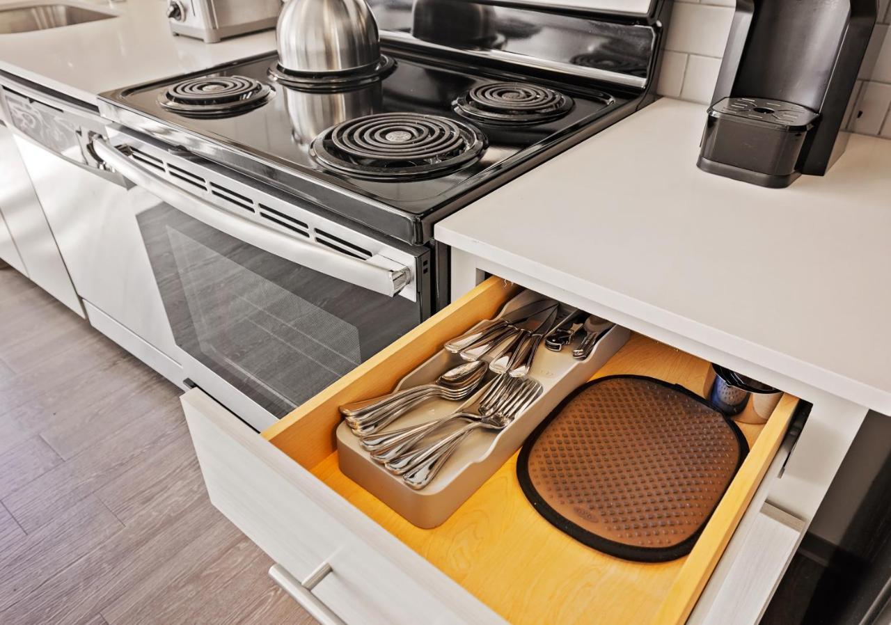 Placemakr Premier Sobro ناشفيل المظهر الخارجي الصورة A kitchen drawer