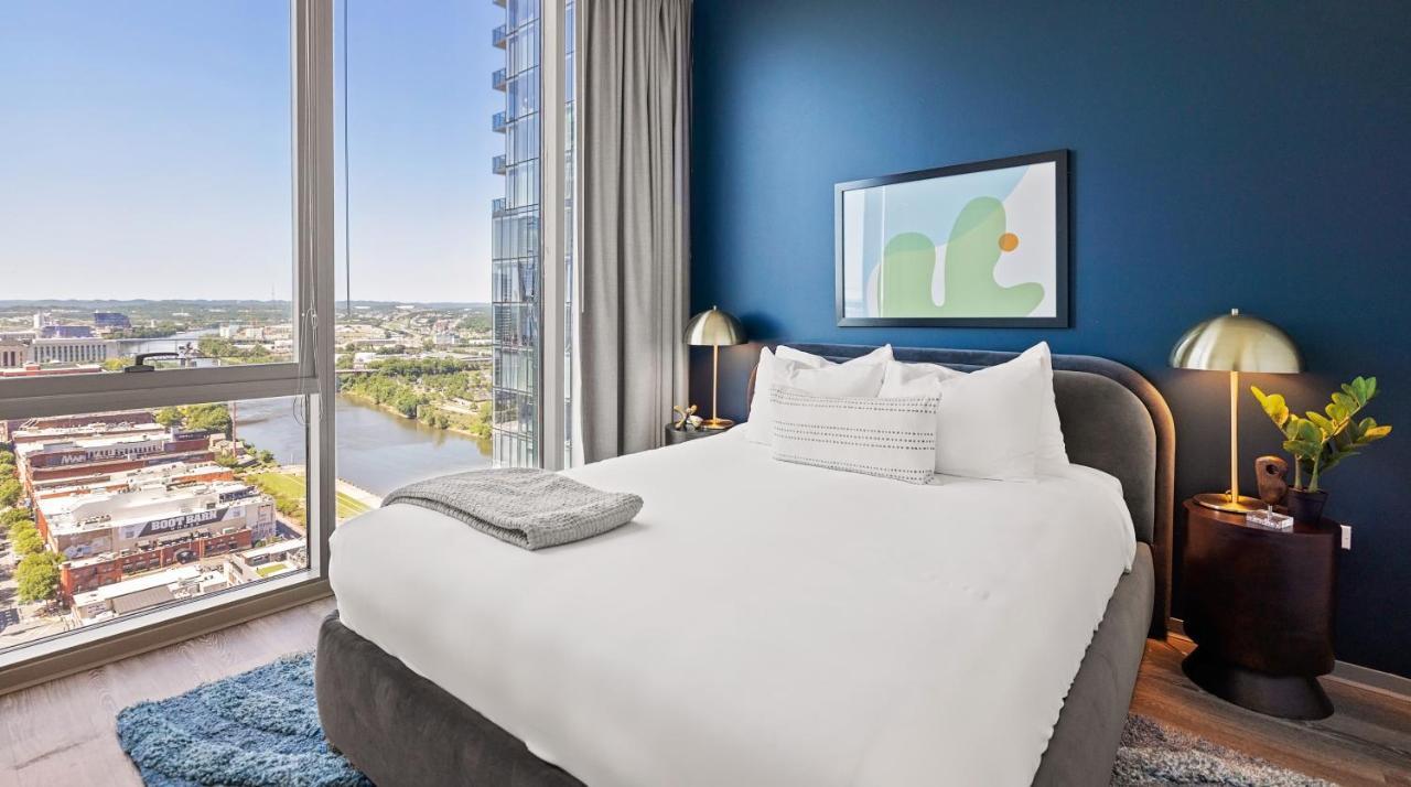 Placemakr Premier Sobro ناشفيل المظهر الخارجي الصورة A bedroom at the River Hotel